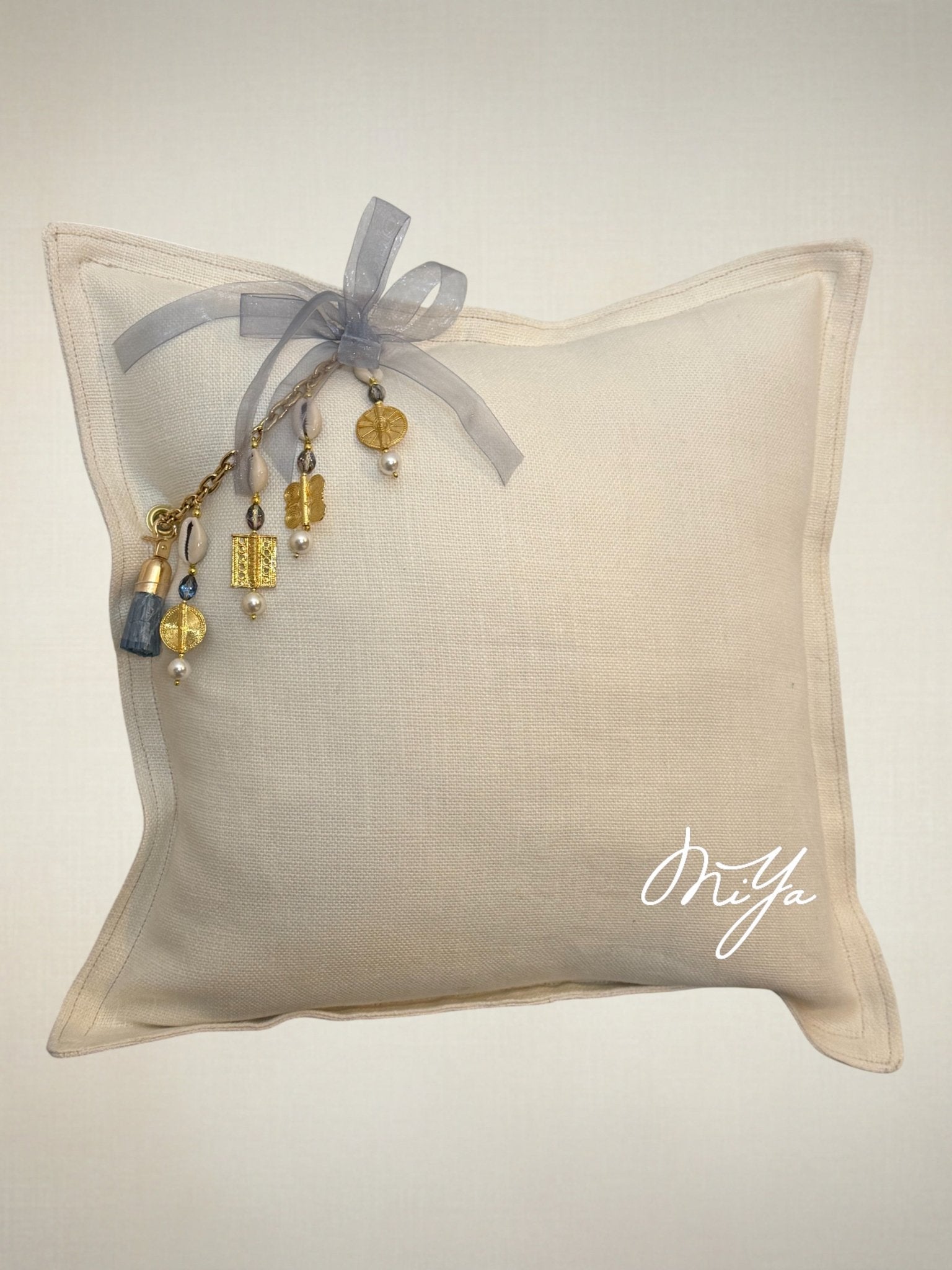 Coussin en lin écru – décoration bohème chic | SIERRA by MIYA - MIYA