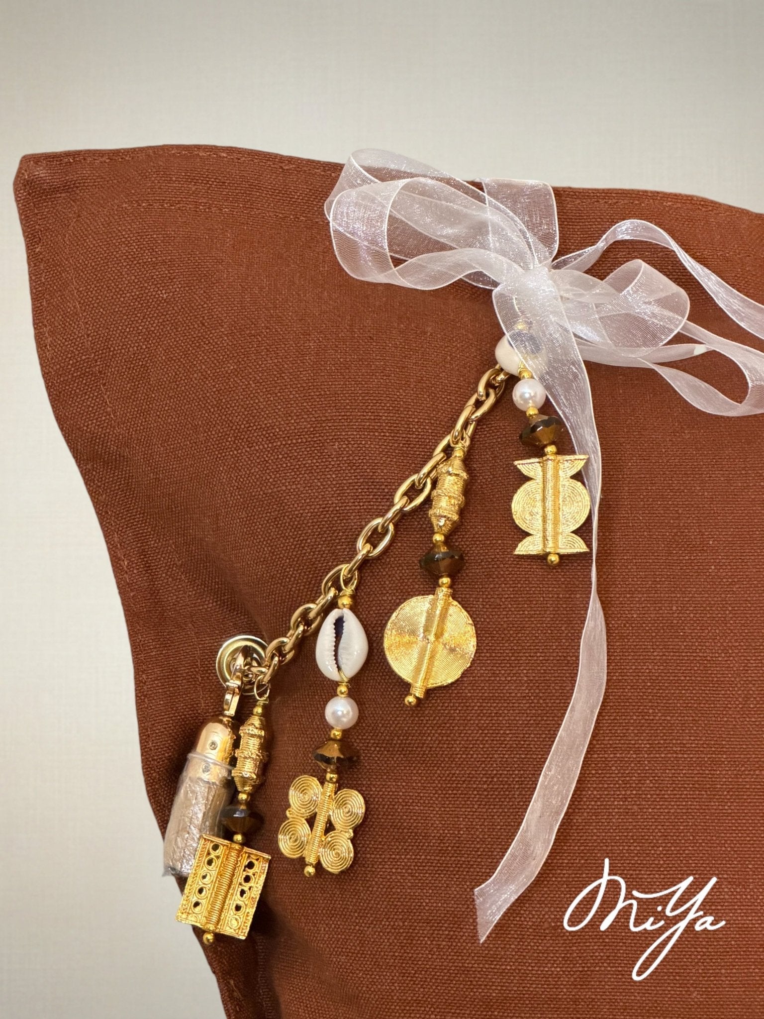 Coussin en lin marron – décoration bohème chic | SIERRA by MIYA - MIYA