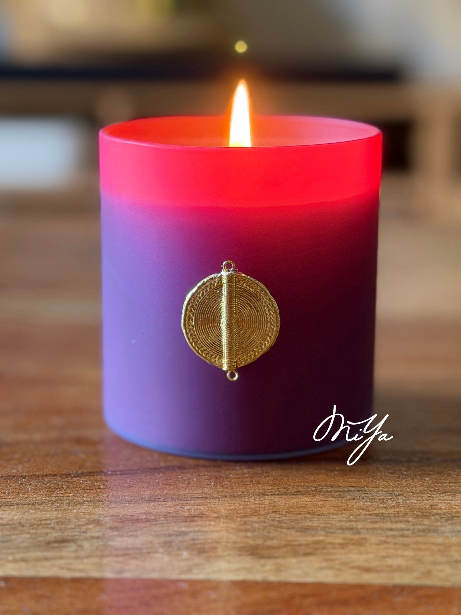 Bougie parfumée artisanale à la cire de soja – Bordeaux | NUDE HARMONY by MIYA - MIYA