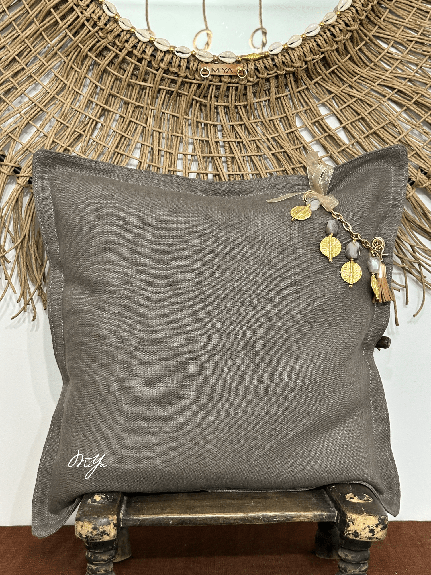 Coussin en lin SIERRA | Les Khakis - MIYA’s Boutiques