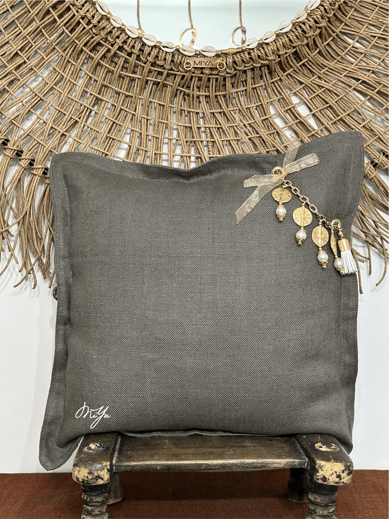 Coussin en lin SIERRA | Les Khakis - MIYA’s Boutiques