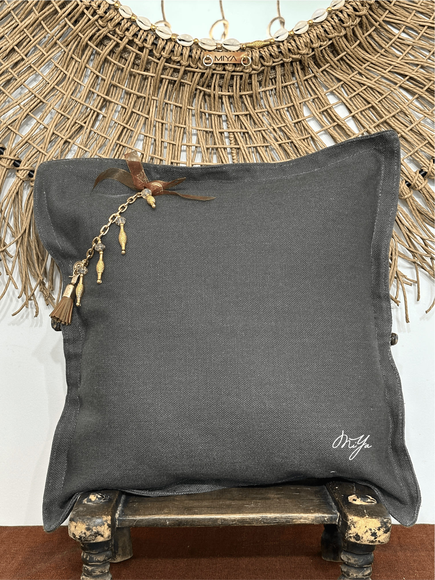 Coussin en lin SIERRA | Les Khakis - MIYA’s Boutiques