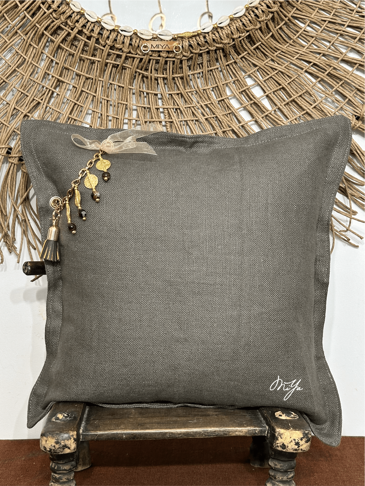 Coussin en lin SIERRA | Les Khakis - MIYA’s Boutiques