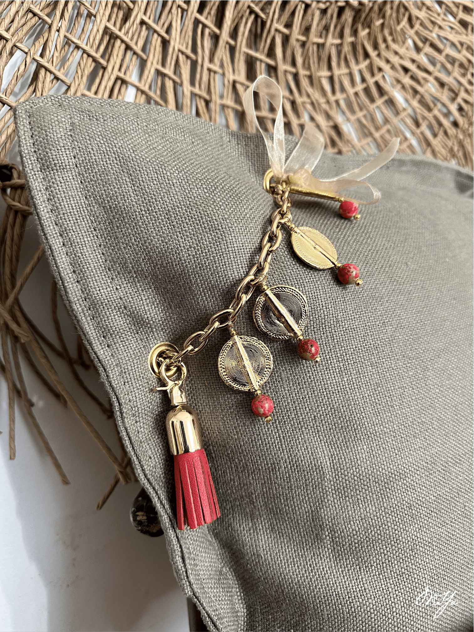 Coussin en lin SIERRA | Les Khakis - MIYA’s Boutiques