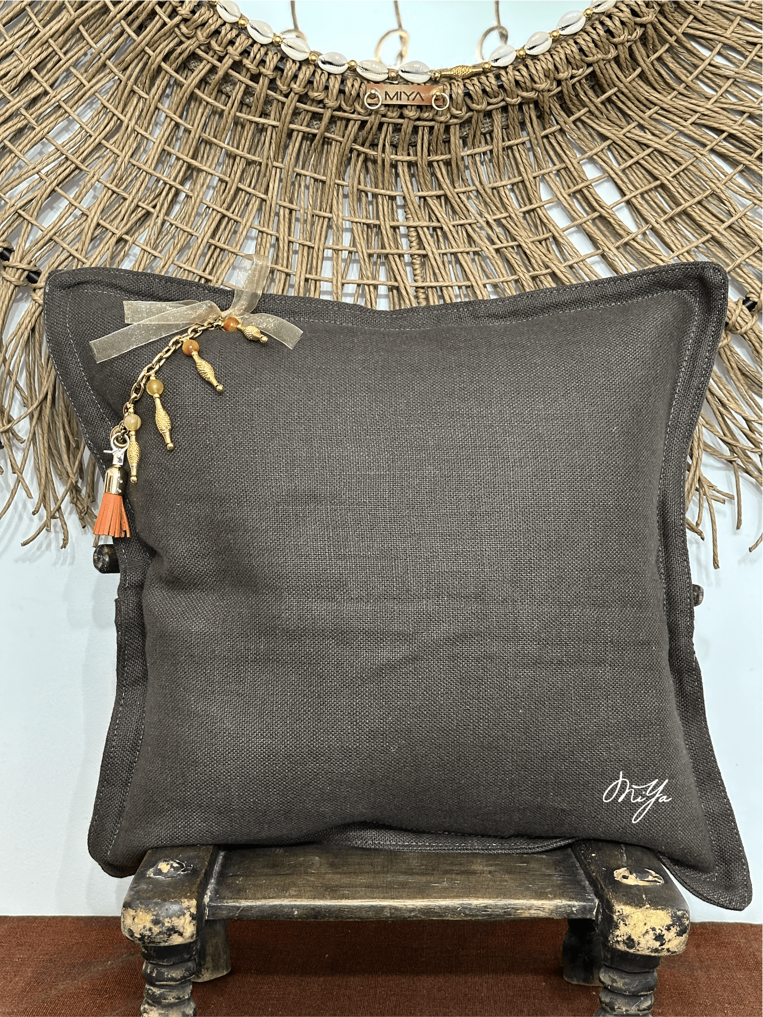 Coussin en lin SIERRA | Les Khakis - MIYA’s Boutiques