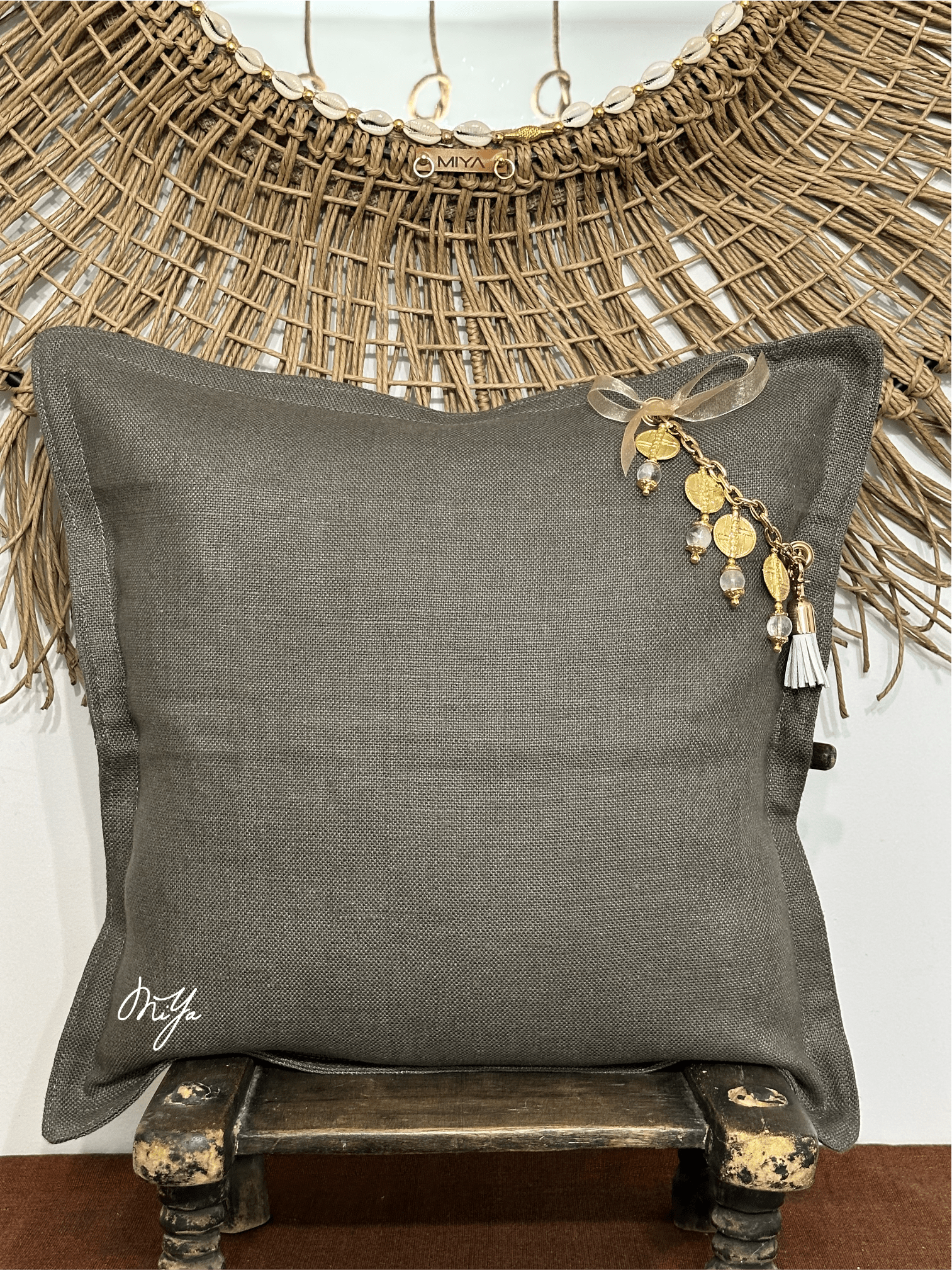 Coussin en lin SIERRA | Les Khakis - MIYA’s Boutiques