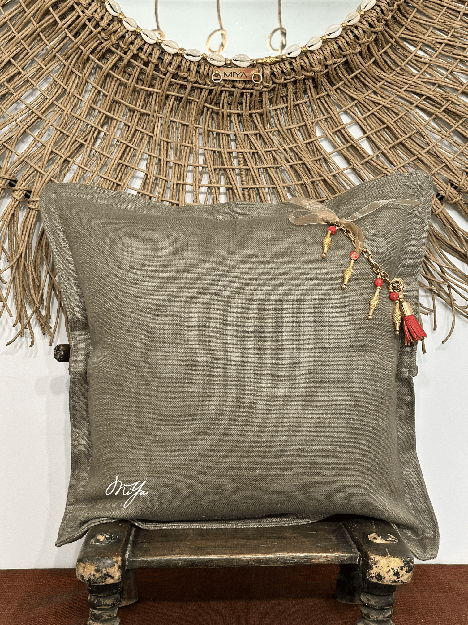 Coussin en lin SIERRA | Les Khakis - MIYA’s Boutiques