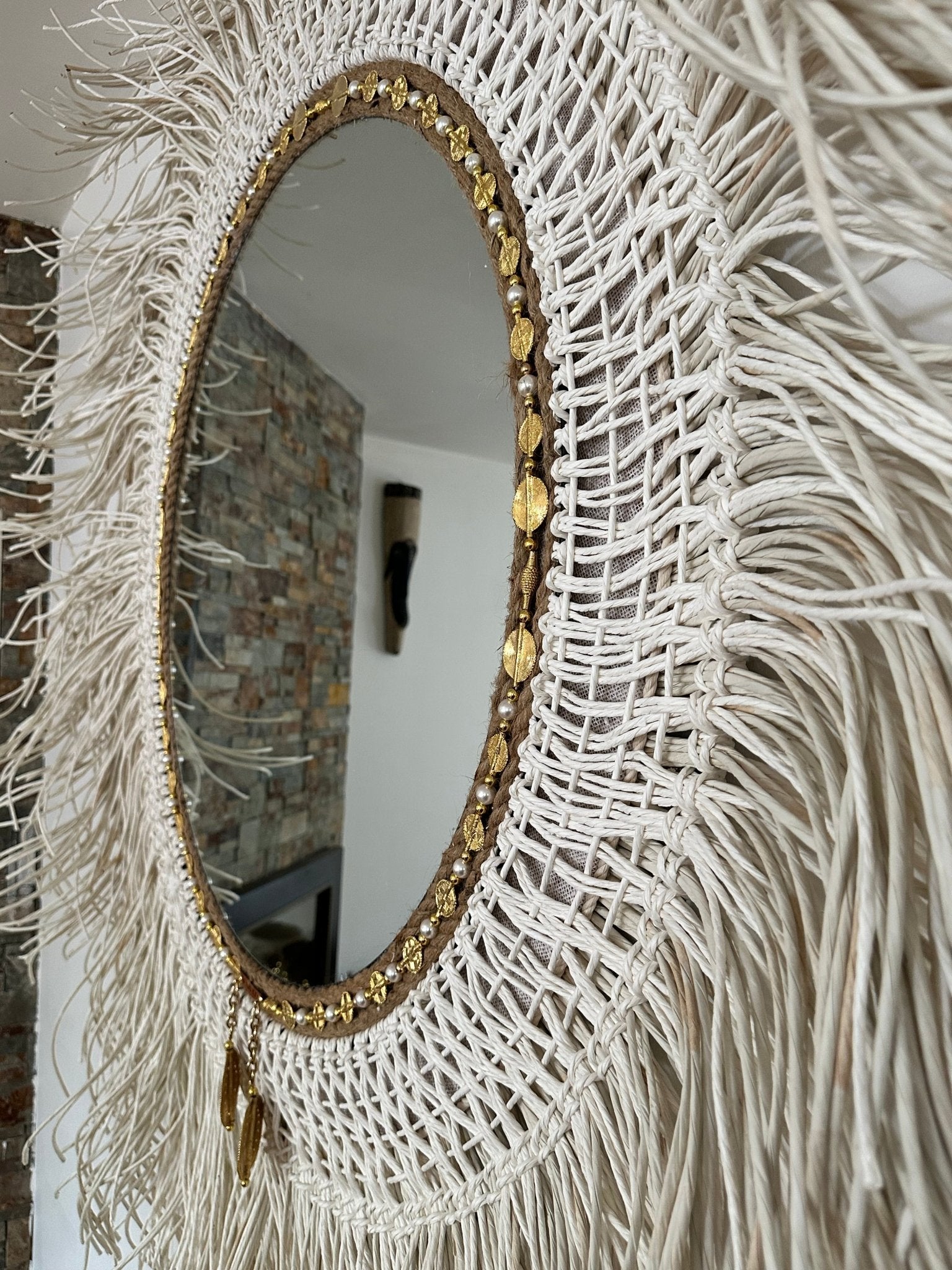 Miroir | Oriane Perles d'Or - un éclat nacré aux reflets d'or - MIYA’s Boutiques