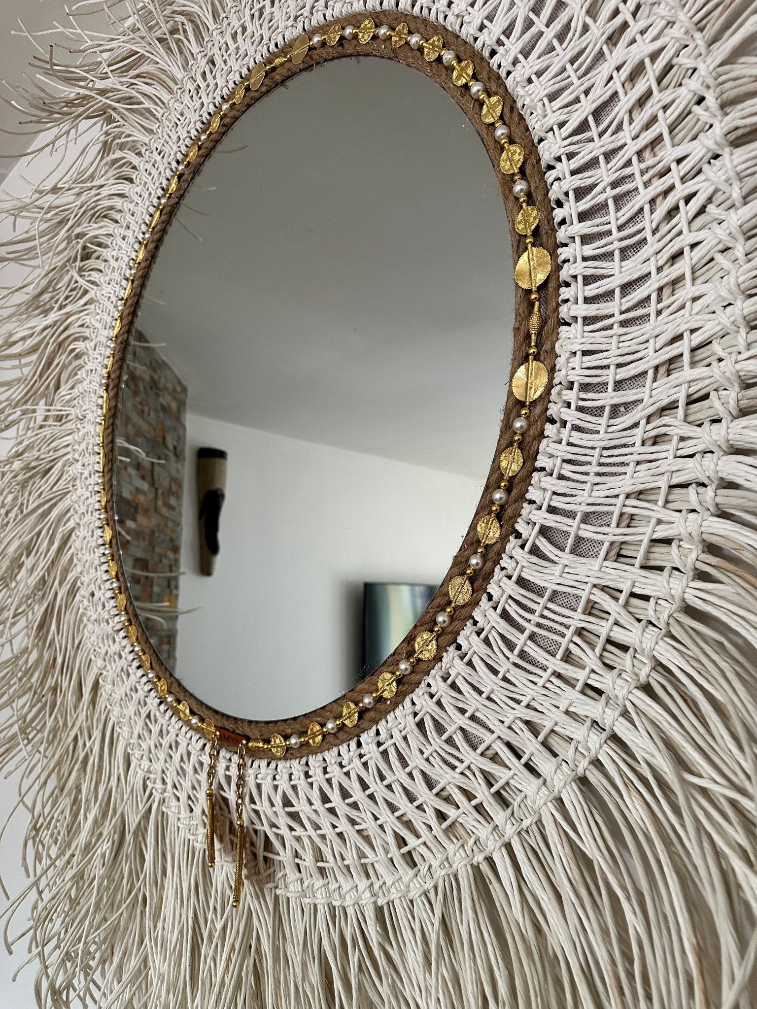 Miroir | Oriane Perles d'Or - un éclat nacré aux reflets d'or - MIYA’s Boutiques