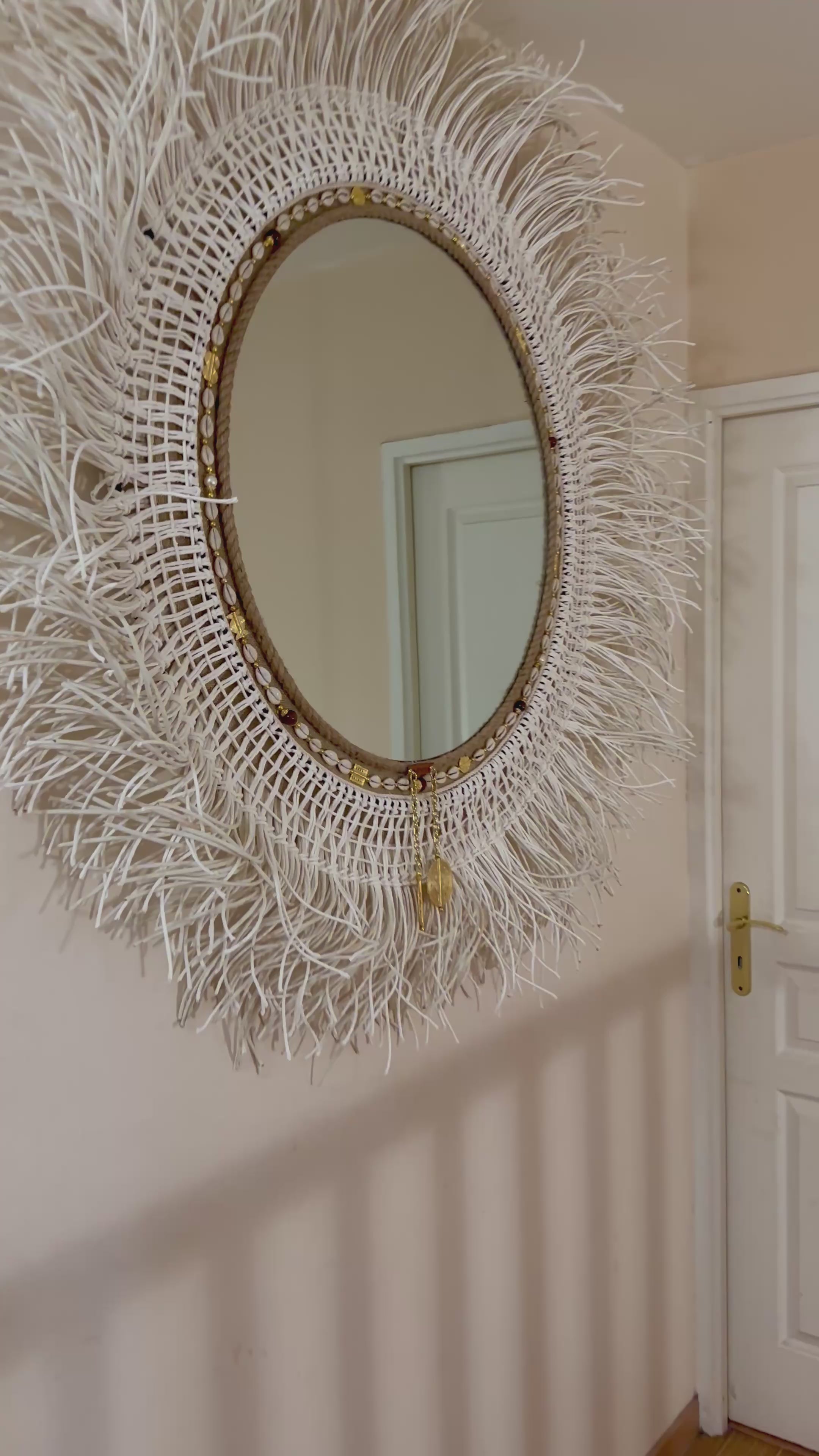 Ophelia Round Mirror - Handmade Wall Decoration | MIYA